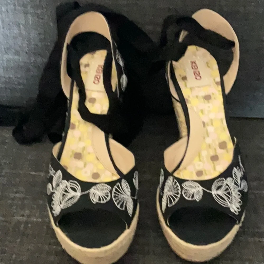 NEW KENZO Platform eu40 us 9.5 10 gorgeous and rare lace up leg